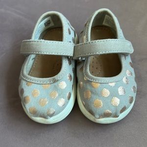 TOMS - size 4T walker polka dot Mary-jane style TOMS